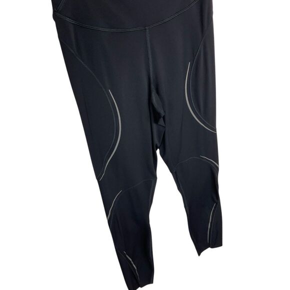 Lululemon Base Pace High-Rise Reflective Tight 25" - Picture 6 of 11